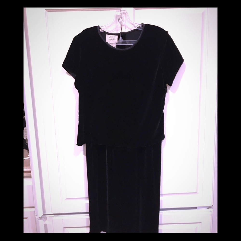 Velvet long skirt and top set